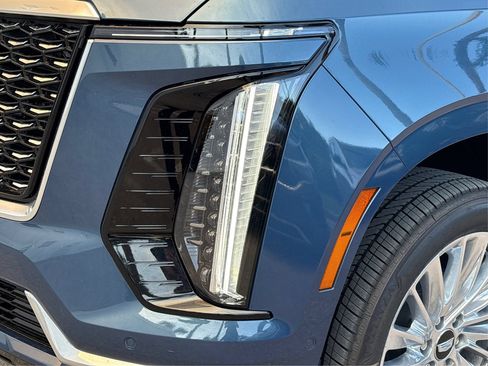 New 2026 Cadillac Escalade Luxury AWD/4WD image 14