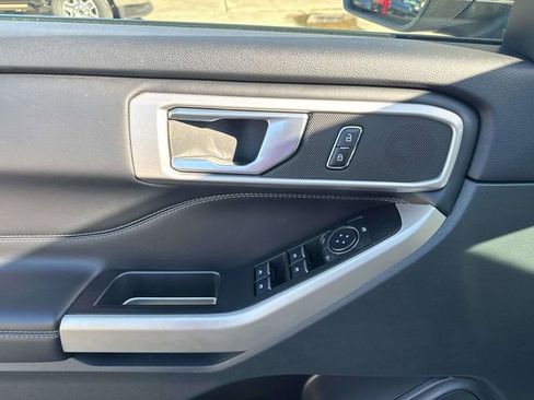 Used 2023 Ford Explorer XLT w/ Equipment Group 202A image 25