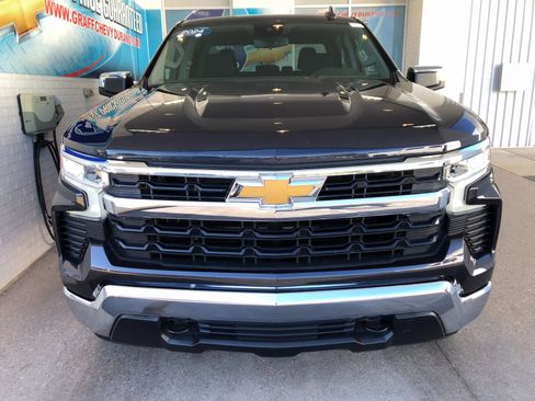 Certified 2024 Chevrolet Silverado 1500 LT image 2