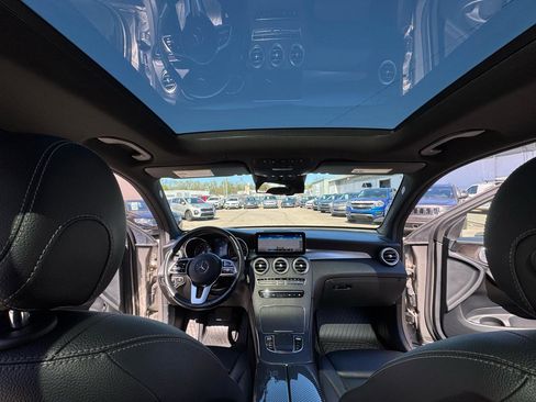 Used 2020 Mercedes-Benz GLC 300 4MATIC image 24