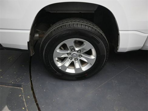 Used 2024 RAM 1500 Laramie image 9