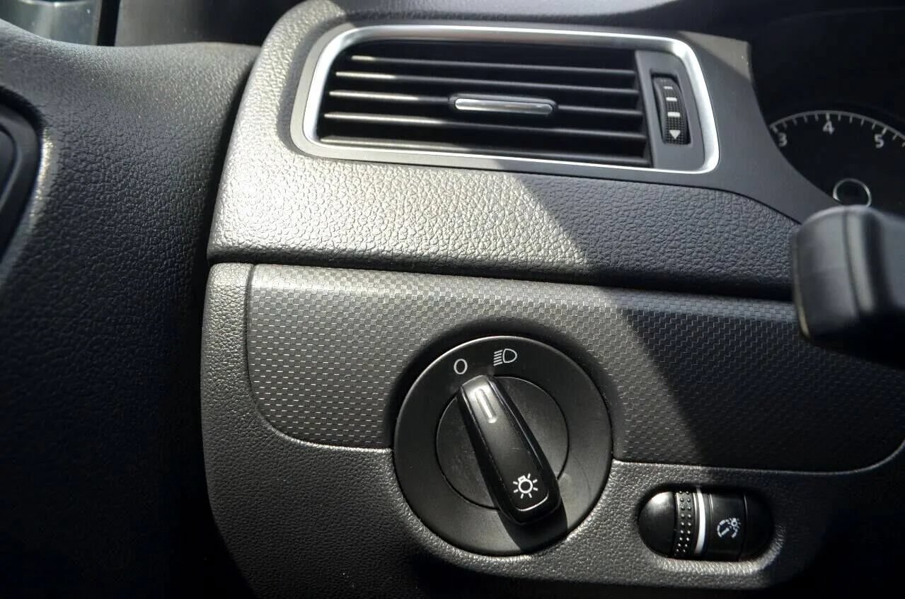 Used 2014 Volkswagen Jetta S FWD image 36