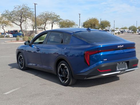 Certified 2025 Kia K4 EX image 3
