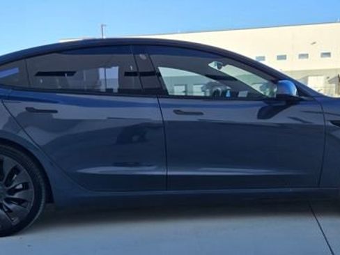 Used 2022 Tesla Model 3 Performance image 6