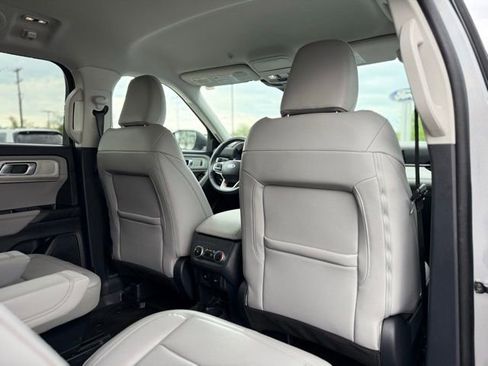 Used 2025 Ford Explorer Active w/ Active Comfort Package AWD/4WD image 20