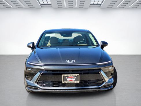New 2026 Hyundai Sonata Limited FWD image 2