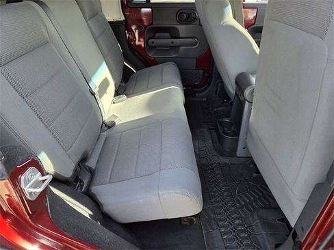 Used 2007 Jeep Wrangler Unlimited Rubicon w/ PWR Convenience Group image 12