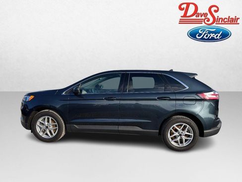 Used 2024 Ford Edge SEL w/ Convenience Package image 10