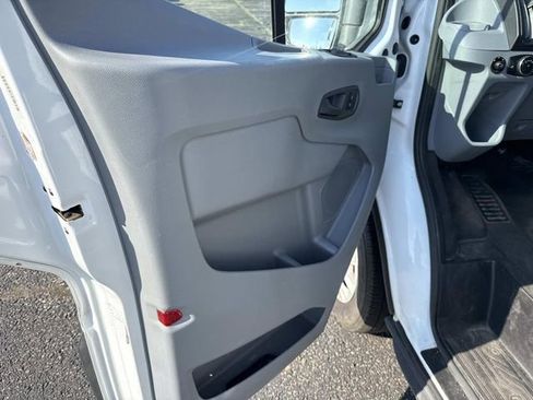 Used 2017 Ford Transit 350 XLT RWD image 19