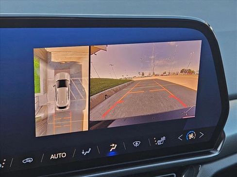 New 2025 Chevrolet Equinox EV RS FWD image 13