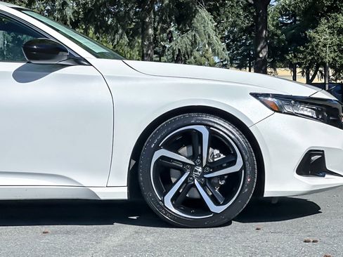 Used 2022 Honda Accord Sport image 33