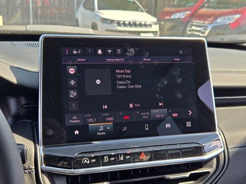 New 2026 Jeep Compass Latitude image 23