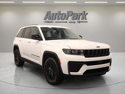 New 2026 Jeep Grand Cherokee Altitude
