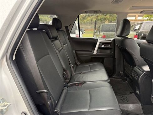 Used 2022 Toyota 4Runner Limited image 33