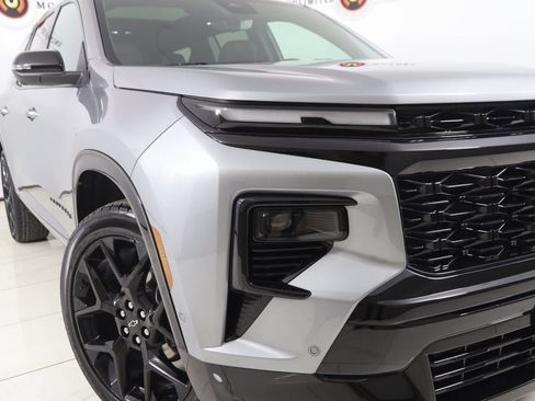 Used 2024 Chevrolet Traverse RS w/ LPO, Floor Liner Package image 20