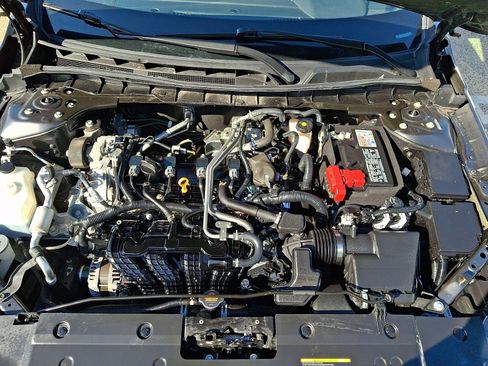 Certified 2022 Nissan Altima 2.5 SV w/ SV Premium Package FWD image 27