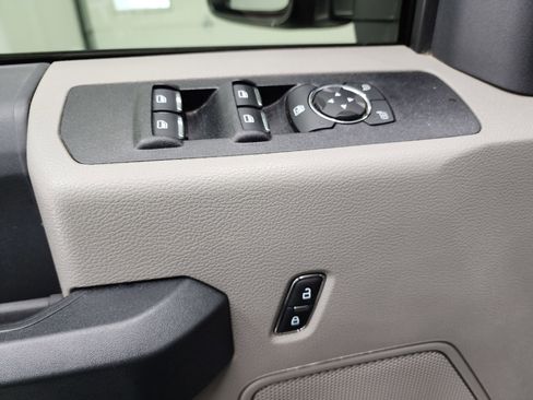 Used 2022 Ford F250 XL w/ STX Appearance Package image 40