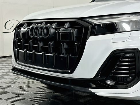 Used 2025 Audi Q7 3.0T Premium Plus w/ Premium Plus Package AWD/4WD image 37