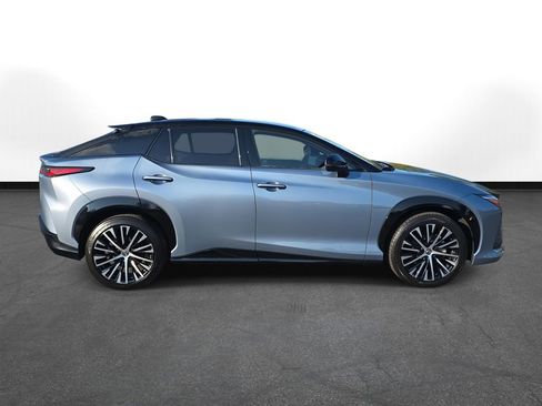 Used 2023 Lexus RZ 450e Premium image 4