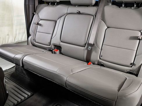 Used 2022 Chevrolet Silverado 3500 LTZ w/ LTZ Convenience Package image 35