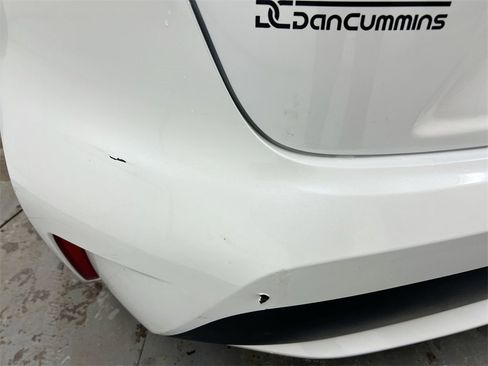 Used 2020 Toyota Corolla LE image 30