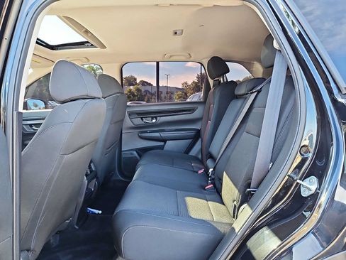 Used 2025 Honda CR-V EX image 12
