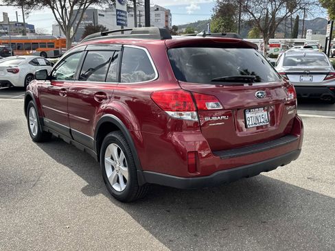 Used 2013 Subaru Outback 2.5i Limited image 6