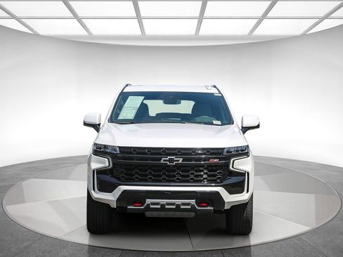 Used 2024 Chevrolet Suburban Z71 w/ Luxury Package AWD/4WD image 6