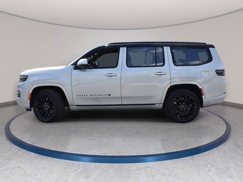 Used 2022 Jeep Grand Wagoneer Series II AWD/4WD image 10