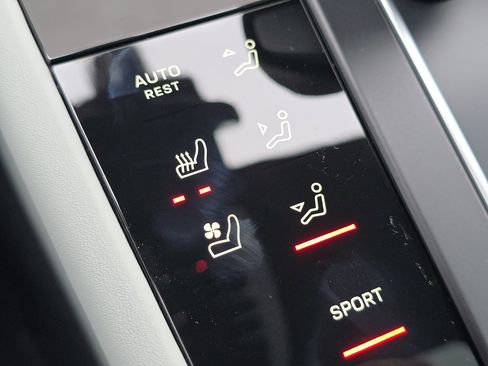 New 2026 Porsche Macan S image 25