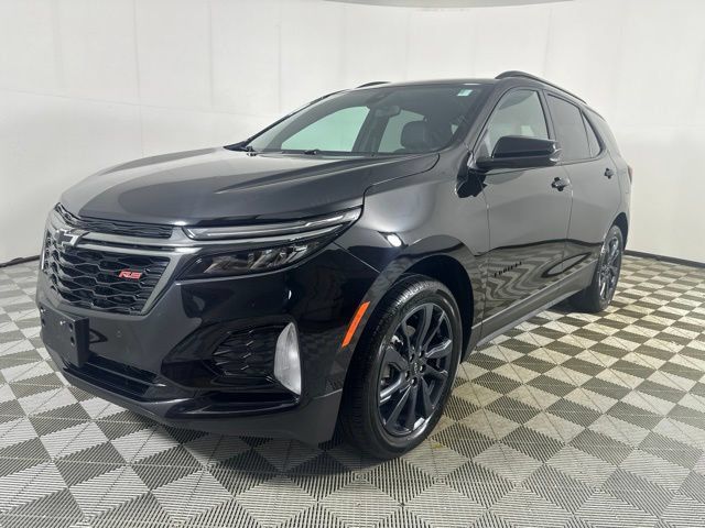 Used 2022 Chevrolet Equinox RS AWD/4WD image 3