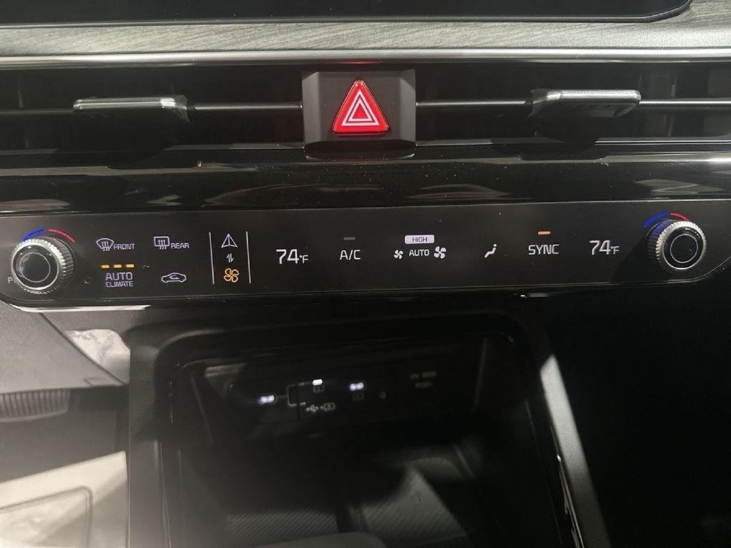 New 2026 Kia K5 EX FWD image 17