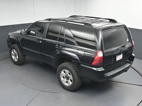 Used 2007 Toyota 4Runner SR5 AWD/4WD image 34