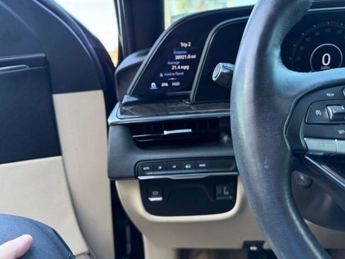 Certified 2023 Cadillac Escalade Premium Luxury AWD/4WD image 15