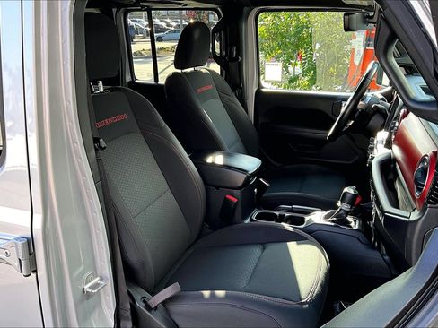 Used 2022 Jeep Wrangler Unlimited Rubicon AWD/4WD image 7