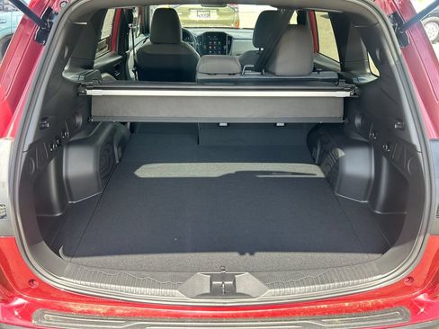 Used 2025 Subaru Forester Premium AWD/4WD image 24