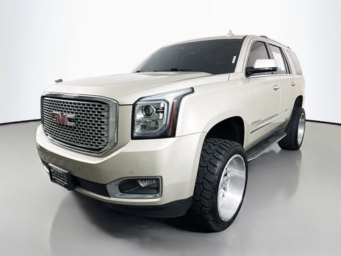 Used 2016 GMC Yukon Denali w/ Open Road Package RWD image 3