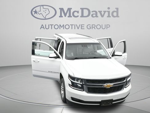 Used 2018 Chevrolet Suburban LT RWD image 44
