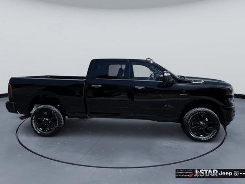 New 2026 RAM 2500 Big Horn AWD/4WD image 4