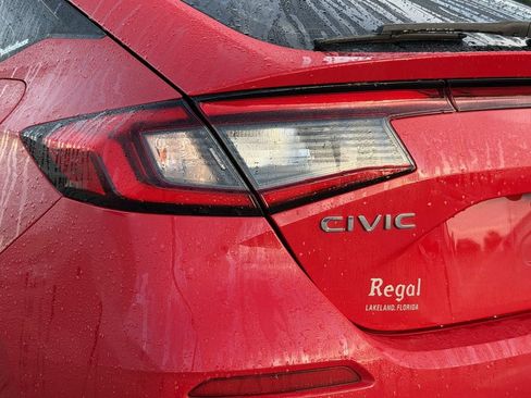 Used 2022 Honda Civic Sport image 11
