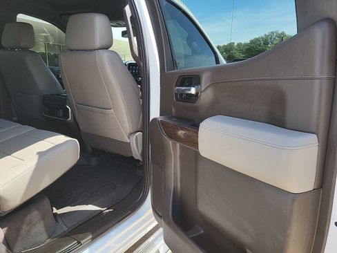 Certified 2022 GMC Sierra 1500 SLT w/ SLT Premium Package AWD/4WD image 25
