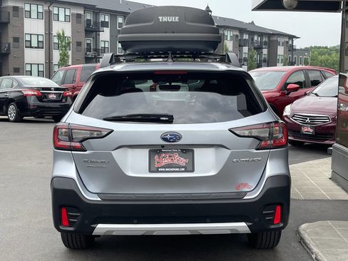 Used 2022 Subaru Outback Limited image 5