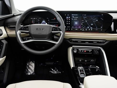 New 2025 Audi Q5 Premium image 13
