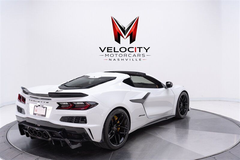 Used 2025 Chevrolet Corvette Z06 w/ Stealth Interior Trim Package RWD image 14
