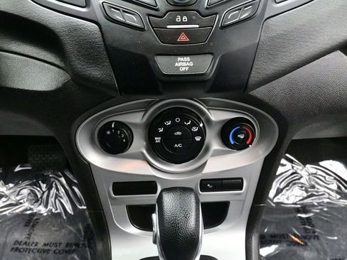 Used 2016 Ford Fiesta SE image 13