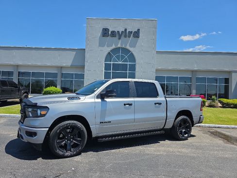 Used 2024 RAM 1500 Big Horn RWD image 1