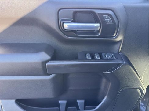 Used 2022 Chevrolet Silverado 1500 Custom Trail Boss image 19