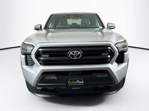 Used 2025 Toyota Tacoma SR5 RWD image 2