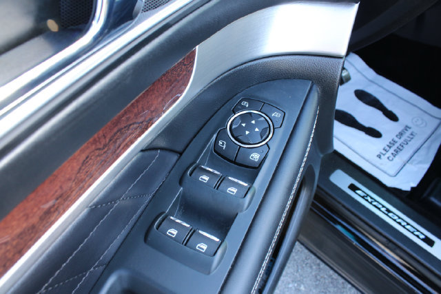 Used 2016 Ford Explorer Platinum AWD/4WD image 11