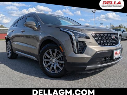 Used 2020 Cadillac XT4 Premium Luxury w/ Technology Package AWD/4WD image 1